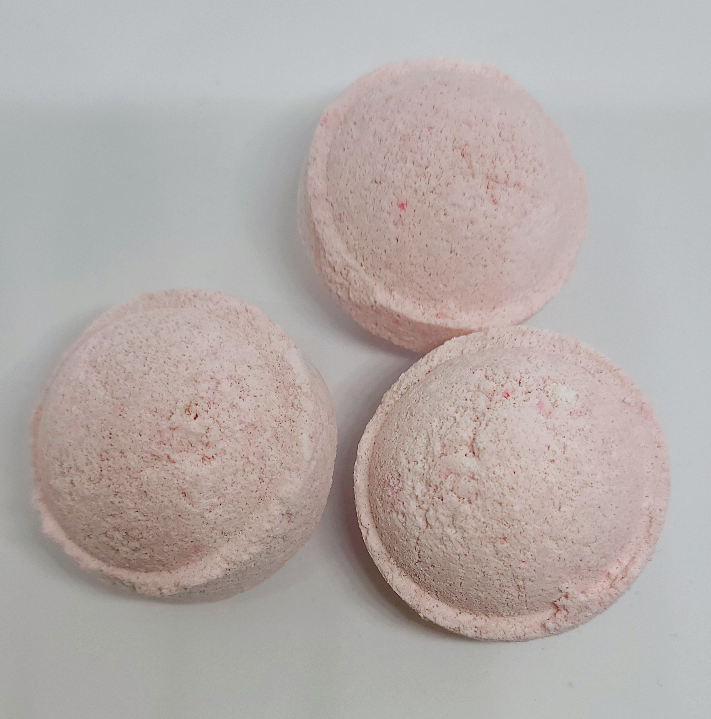 Bubblegum Small 1 Oz Bath Bombs 7 Per Pouch – Skinlicious Soaps™ Ltd.